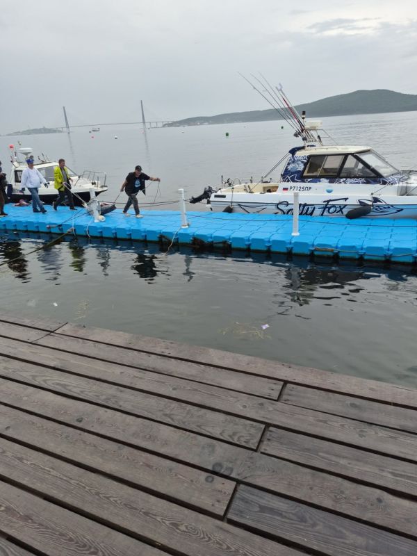 В День рыбака во Владивостоке поймали 86-килограммового тунца В День рыбака во Владивостоке поймали 86-килограммового тунца