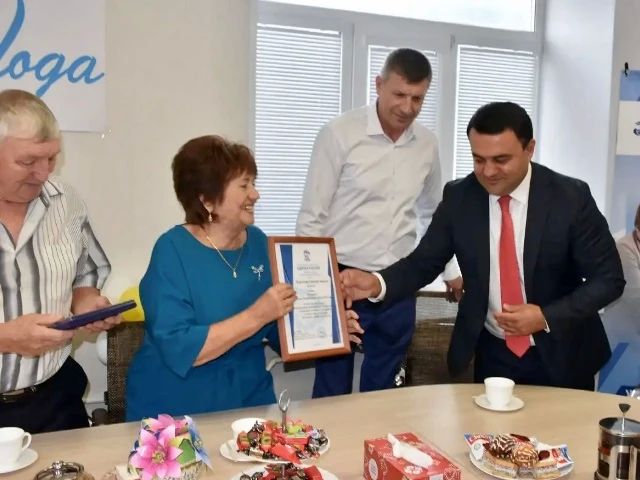 Семью Ситкиных из Михайловского округа наградили медалью "За любовь и верность"