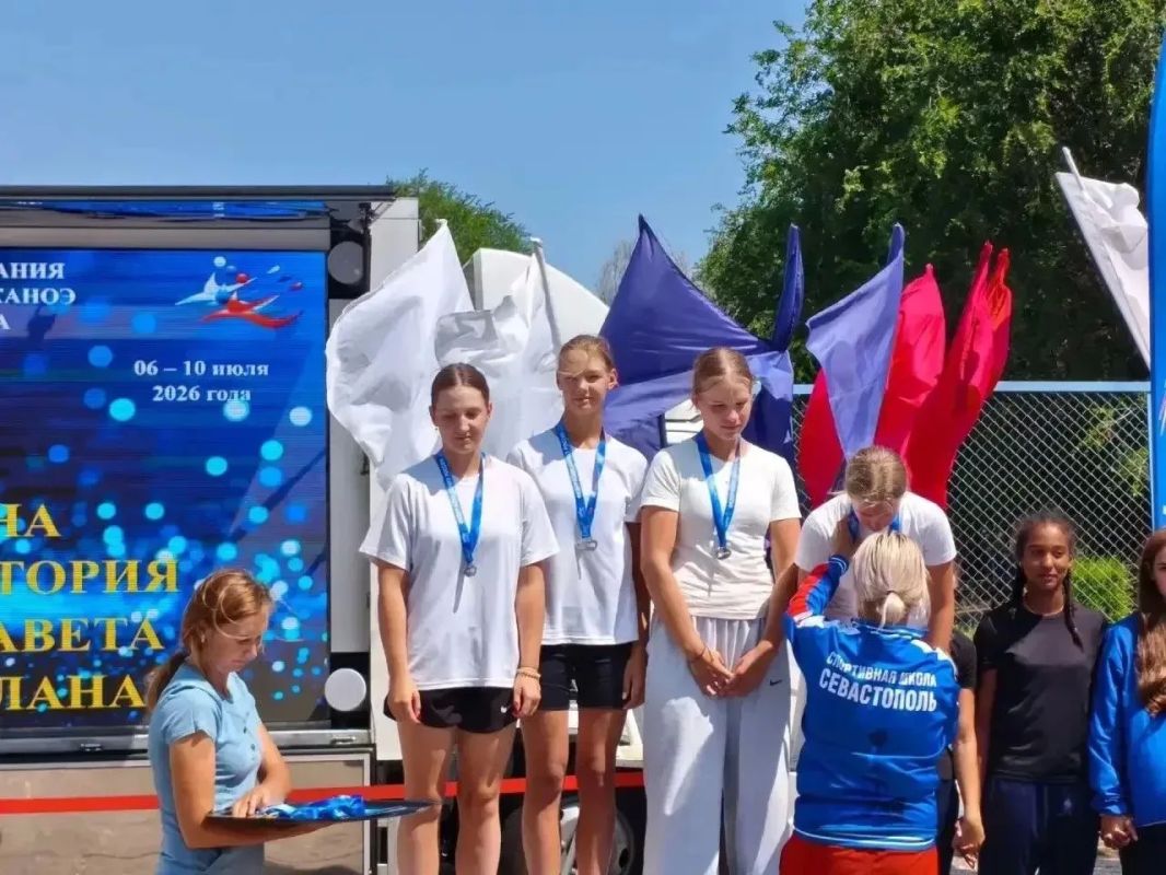Спортсмены КСШОР отлично выступили на Волге в Энгельсе, а во Владивостоке наши гребцы стали серебряными призёрами Кубка Губернатора Спортсмены КСШОР отлично выступили на Волге в Энгельсе, а во Владивостоке наши гребцы стали серебряными призёрами Кубка Губернатора