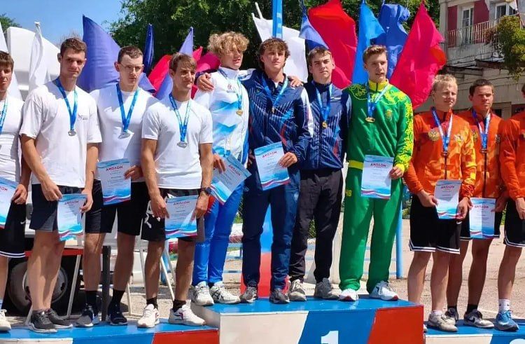 Спортсмены из Приморья взяли 18 медалей на всероссийских соревнованиях по гребле Спортсмены из Приморья взяли 18 медалей на всероссийских соревнованиях по гребле