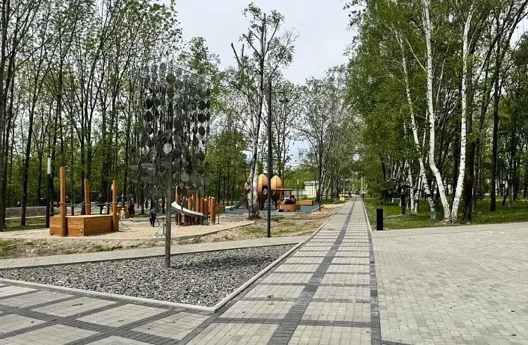Благоустроенных дворов и парков становится больше в Приморье Благоустроенных дворов и парков становится больше в Приморье