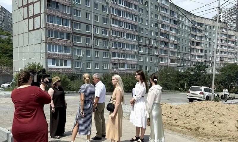Работы идут в срок: общественные наблюдатели проверили проводимый ремонт дорог на Невельского и Черняховского Работы идут в срок: общественные наблюдатели проверили проводимый ремонт дорог на Невельского и Черняховского