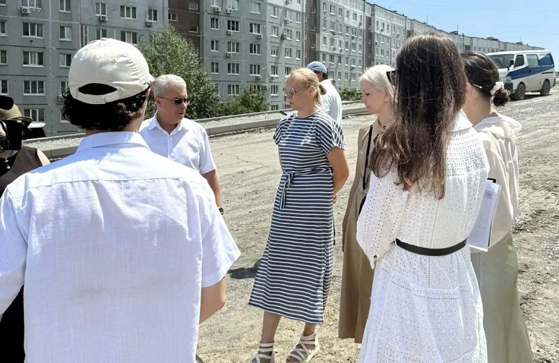 Работы идут в срок: общественные наблюдатели проверили проводимый ремонт дорог на Невельского и Черняховского Работы идут в срок: общественные наблюдатели проверили проводимый ремонт дорог на Невельского и Черняховского