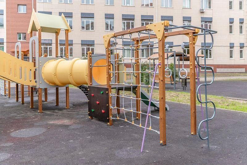 Школы Владивостока благоустраивают свои территории этим летом Школы Владивостока благоустраивают свои территории этим летом