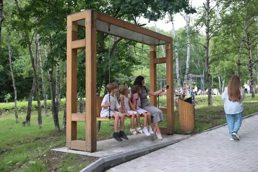 Находка украсилась двумя благоустроенными скверами Находка украсилась двумя благоустроенными скверами