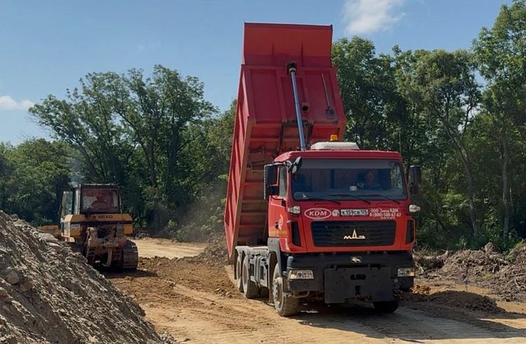 Временный мост рядом с аварийным строят в районе Абражеевки Черниговского округа