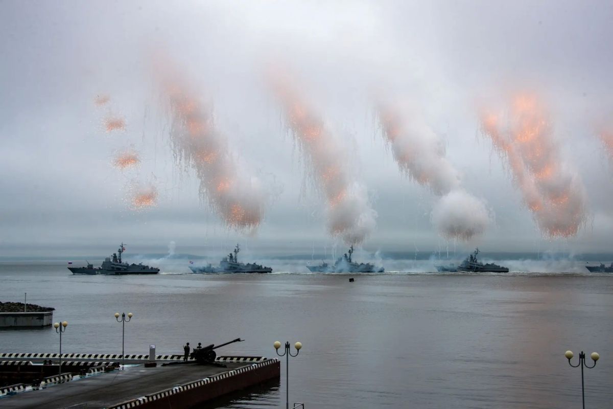 Во Владивостоке отметят День Военно-Морского Флота