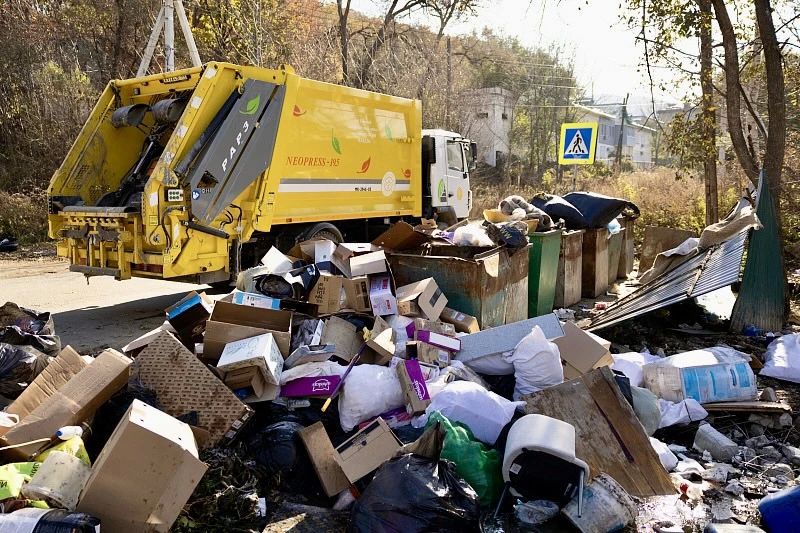 Более 900 тонн мусора вывезли с муниципальных контейнерных площадок в июле Более 900 тонн мусора вывезли с муниципальных контейнерных площадок в июле