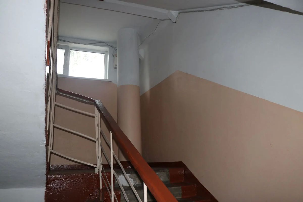 Благоустройство в деле: в Уссурийске обновляют придомовые территории и подъезды домов