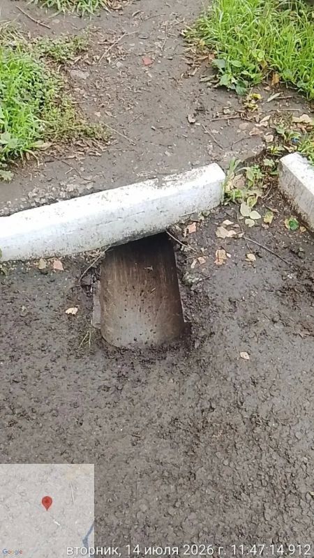 В Уссурийске продолжают расчистку ливнёвок и водоотводных каналов В Уссурийске продолжают расчистку ливнёвок и водоотводных каналов