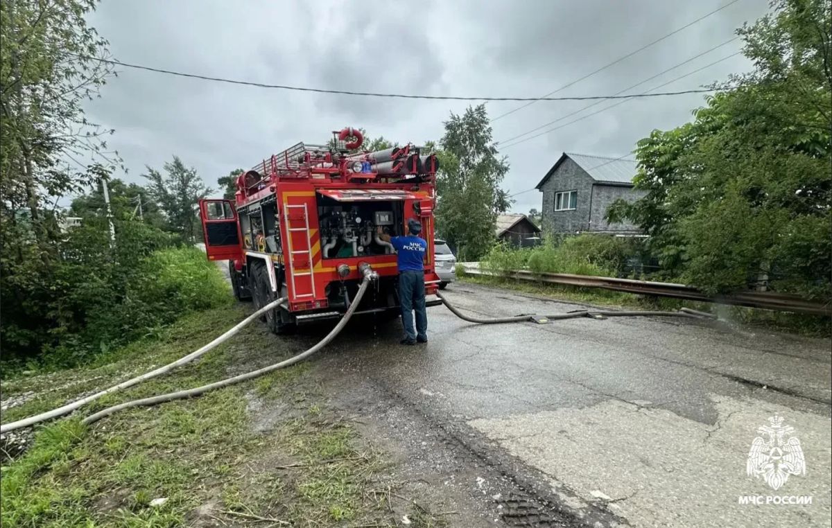Более 180 приусадебных участков и 16 домов оказались затоплены в муниципальном округе Спасск-Дальний в Приморье Более 180 приусадебных участков и 16 домов оказались затоплены в муниципальном округе Спасск-Дальний в Приморье