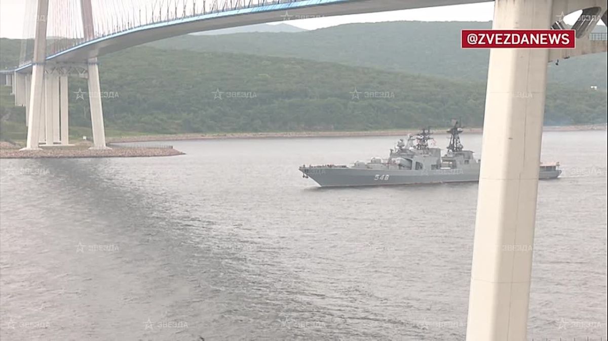 Боевая тревога прозвучала для моряков Тихоокеанского флота — во Владивостоке стартовали большие учения по защите дальневосточных рубежей