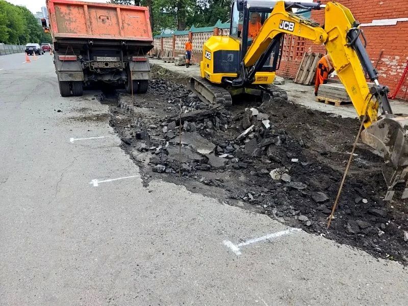 На Некрасовском путепроводе, Ивановской и Русском острове ремонтируют дороги На Некрасовском путепроводе, Ивановской и Русском острове ремонтируют дороги