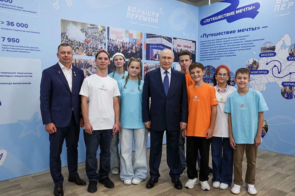 Юная находчанка рассказала о проекте по слуховой реабилитации Владимиру Путину Юная находчанка рассказала о проекте по слуховой реабилитации Владимиру Путину