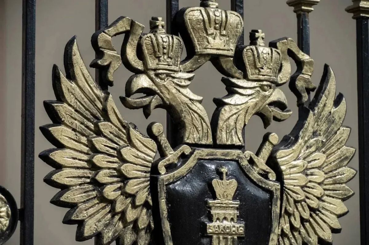 Прокуратура в апелляционном порядке добилась конфискации 48 млн рублей у организатора незаконной игорной деятельности во Владивостоке