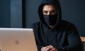 Мошенники маскируют вредоносные файлы под полезные приложения, обновления или рабочие документы, чтобы убедить пользователя скачать такой файл на смартфон и затем перехватить управление устройством