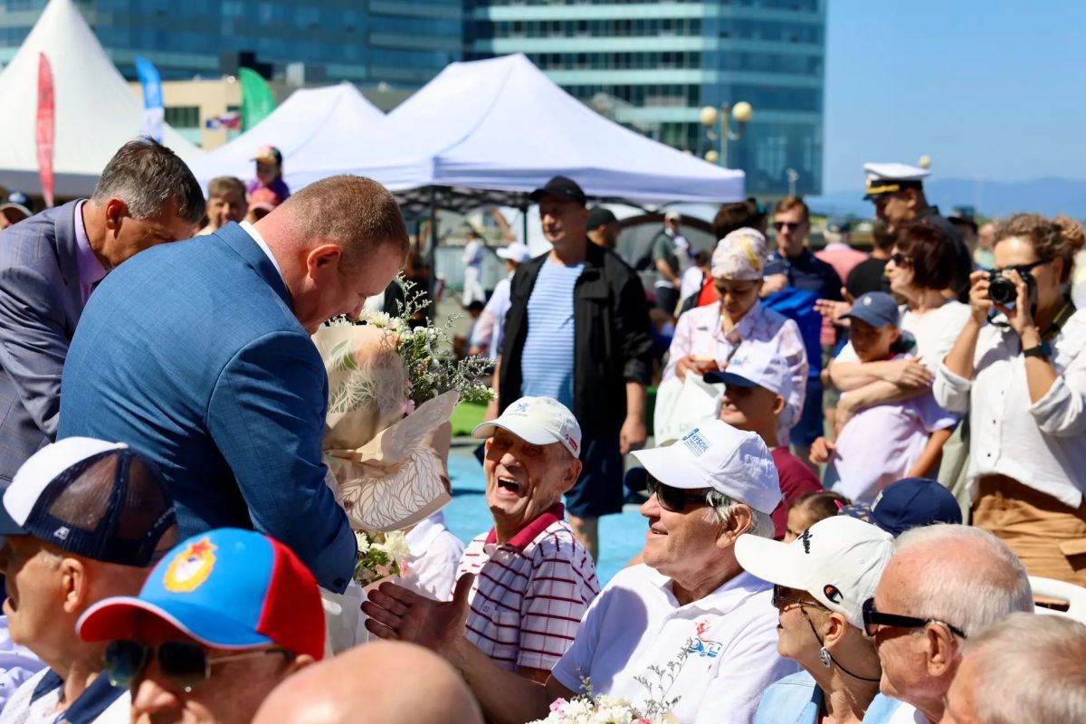 День физкультурника во Владивостоке: единство, спорт и море! День физкультурника во Владивостоке: единство, спорт и море!