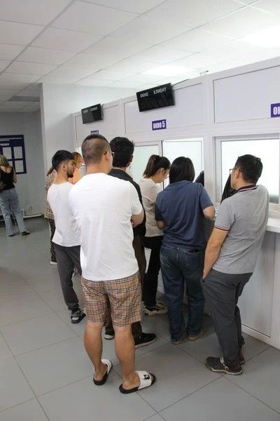 В Уссурийске открылся обновлённый операционный зал Отдела по вопросам миграции В Уссурийске открылся обновлённый операционный зал Отдела по вопросам миграции