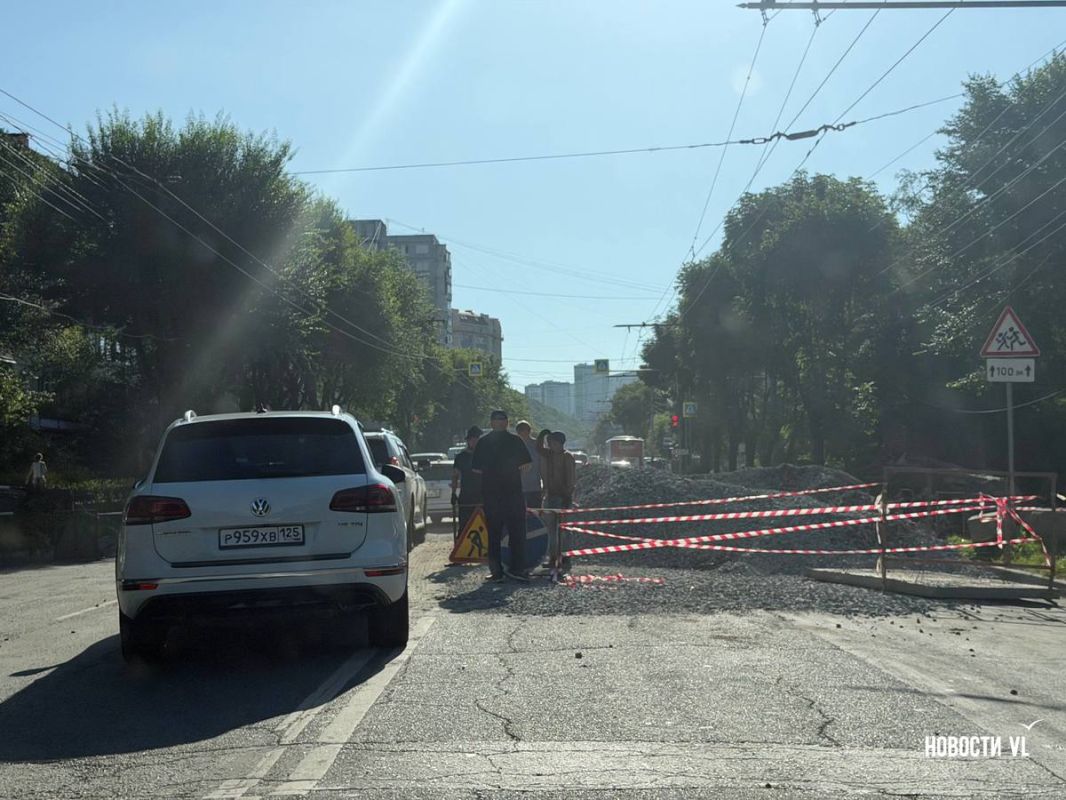 Во ВПЭС сообщили, что улицу Русскую открыли в 8:30 Во ВПЭС сообщили, что улицу Русскую открыли в 8:30