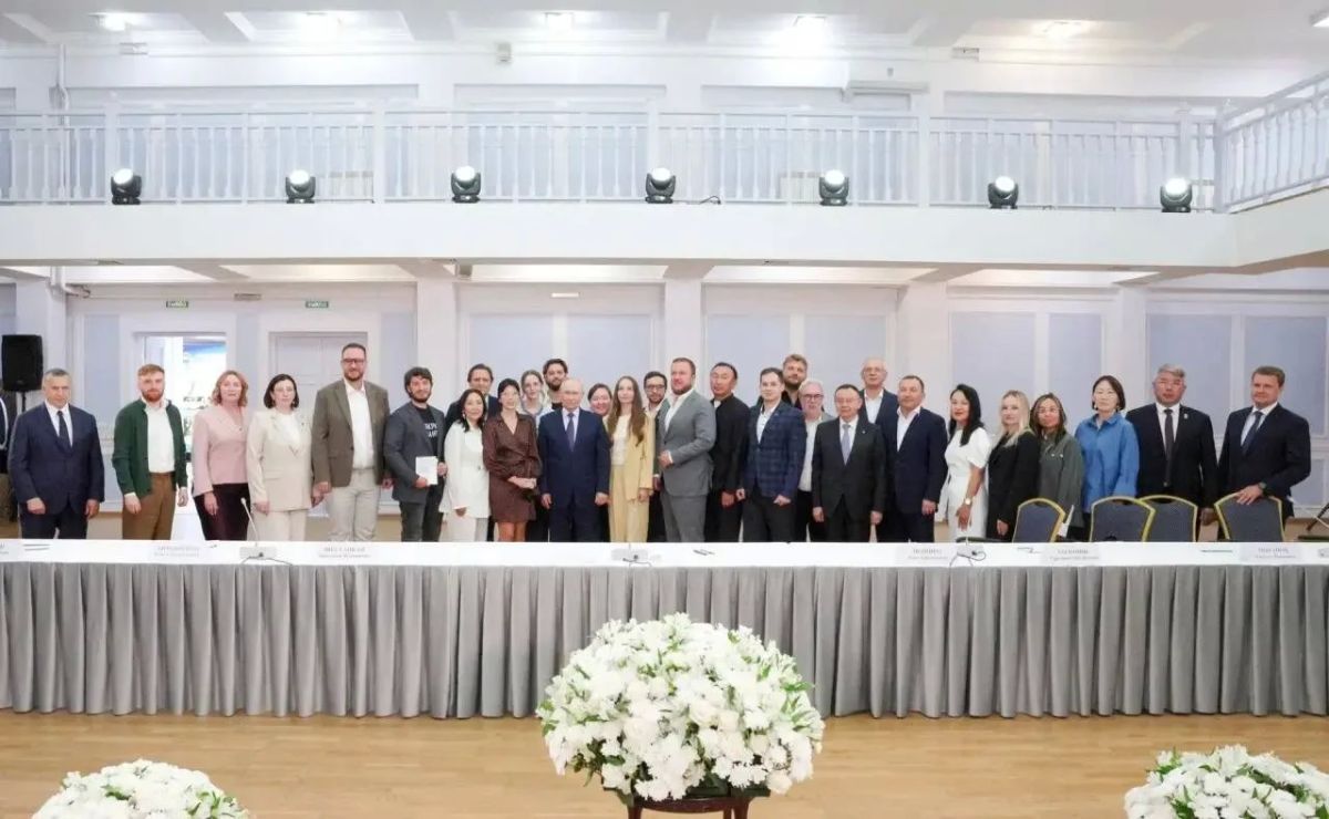 Владимир Путин оценил темпы развития Владивостока