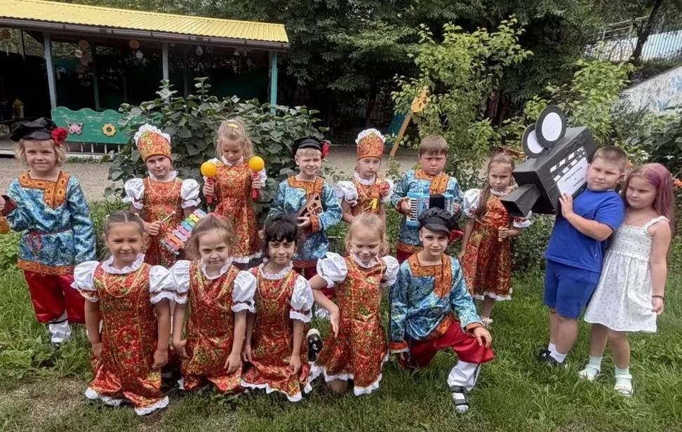 Воспитанники детского сада примерили разные роли за смену «Город мастеров и талантов» Воспитанники детского сада примерили разные роли за смену «Город мастеров и талантов»
