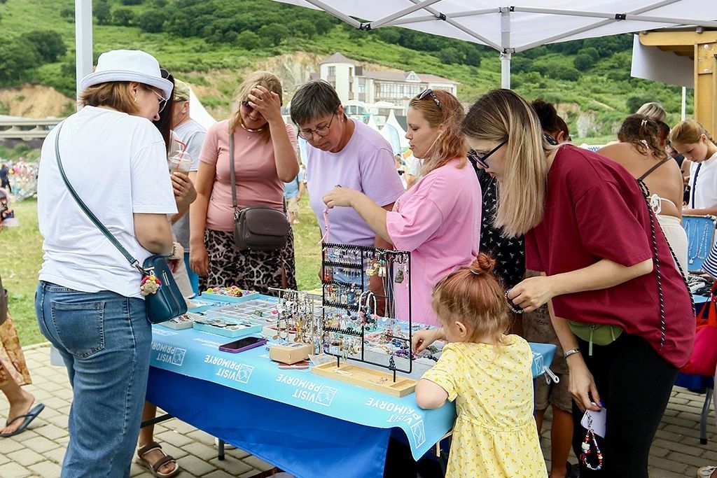 Больше фото с фестиваля «Море! Камбала!» Больше фото с фестиваля «Море! Камбала!»