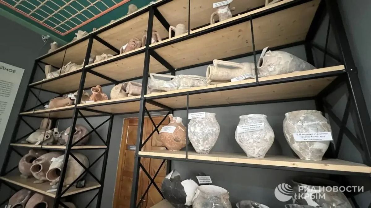 В Симферополе открылась выставка уникальных предметов времен античности В Симферополе открылась выставка уникальных предметов времен античности