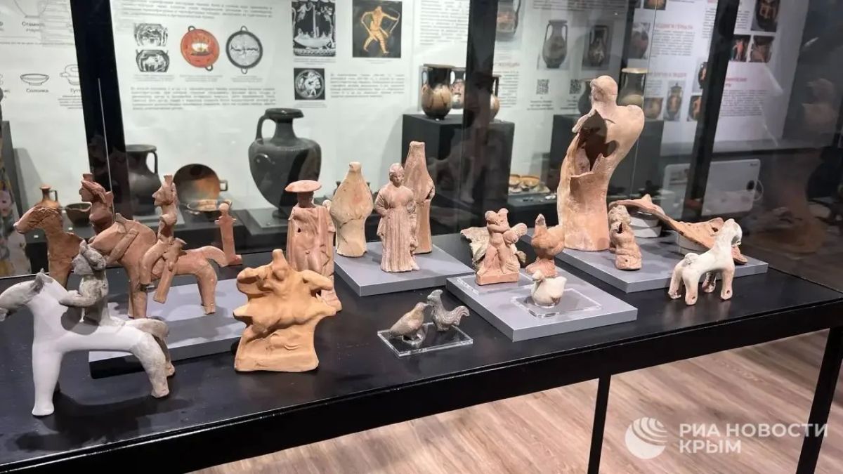 В Симферополе открылась выставка уникальных предметов времен античности В Симферополе открылась выставка уникальных предметов времен античности