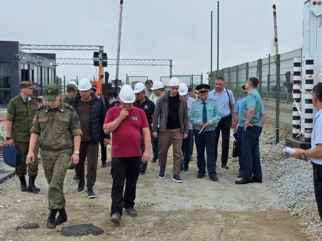 Росгранстрой продолжает работу по строительству автомобильных пунктов пропуска Краскино и Хасан Росгранстрой продолжает работу по строительству автомобильных пунктов пропуска Краскино и Хасан