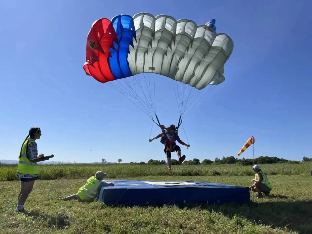 Спортивная доблесть Приморья: названы имена лучших парашютистов края Спортивная доблесть Приморья: названы имена лучших парашютистов края