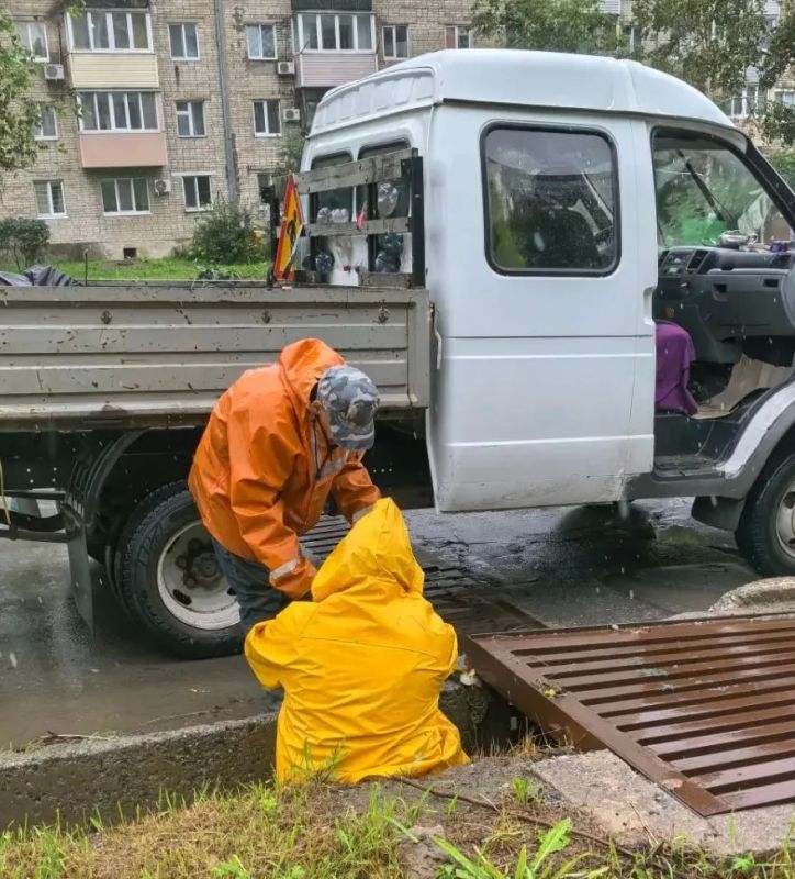 Дороги Находки остаются проезжими после грозовых ливней Дороги Находки остаются проезжими после грозовых ливней