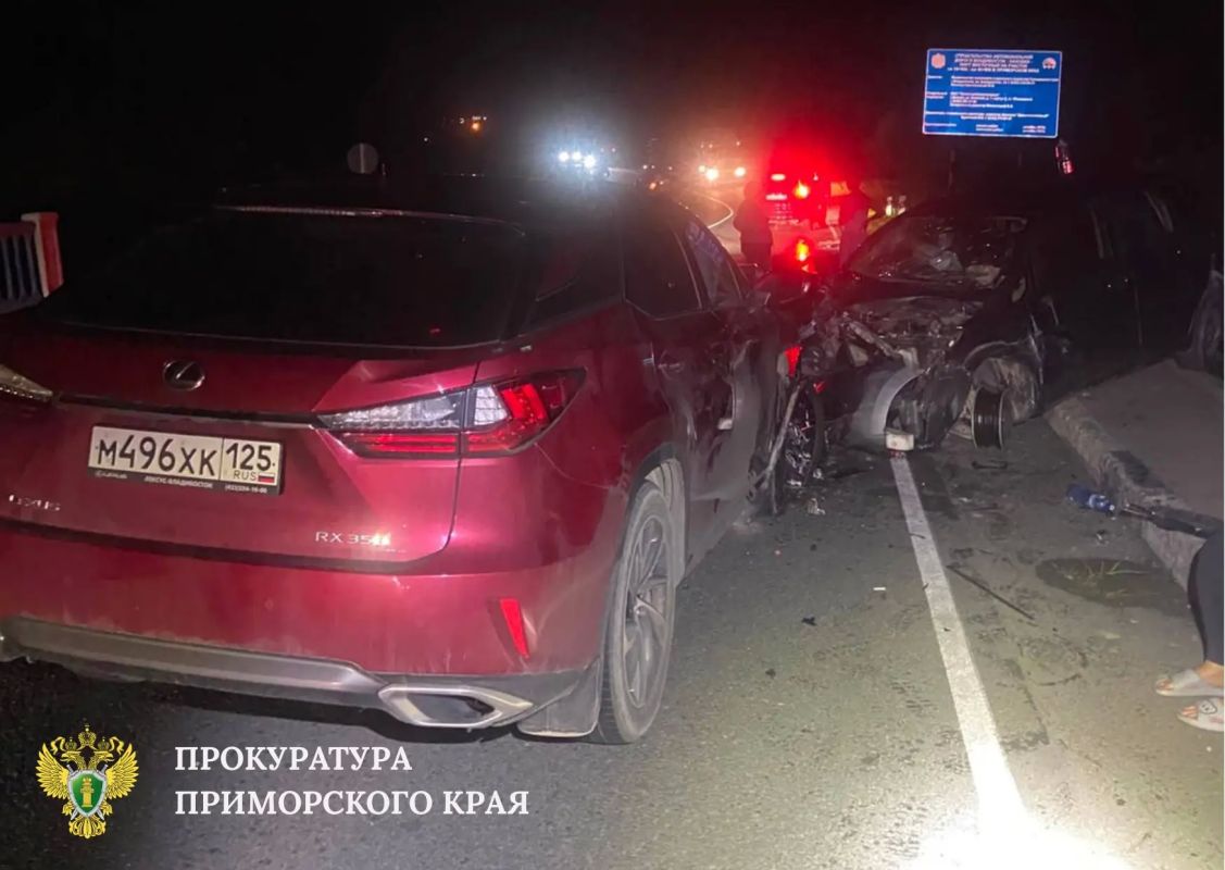 Прокуратура взяла на контроль установление обстоятельств ДТП в Большом Камне, в котором пострадали двое несовершеннолетних