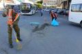 Городская служба продолжает уборку города в круглосуточном режиме