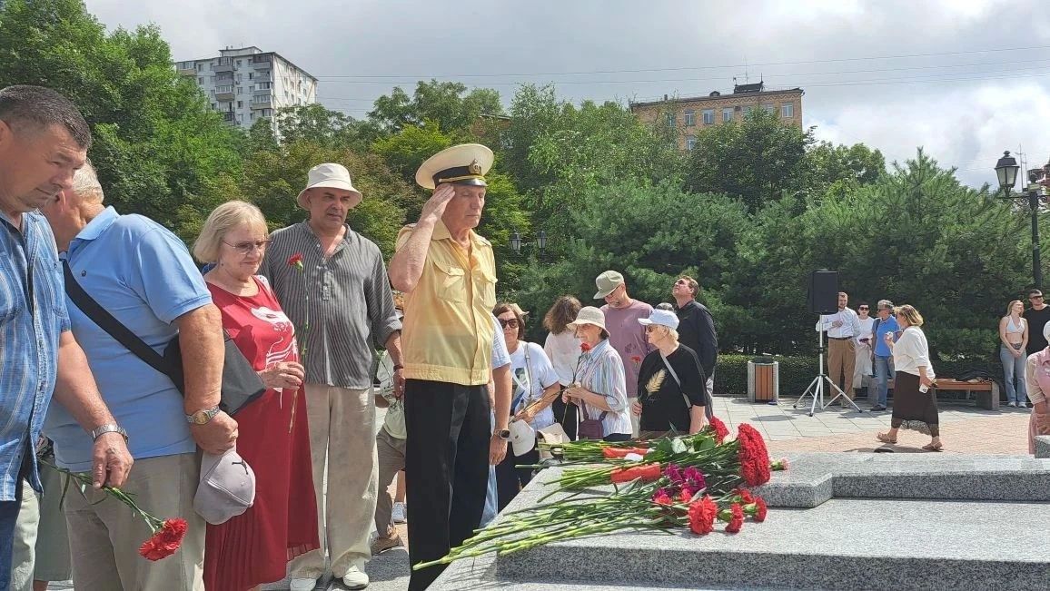 Во Владивостоке отметили день рождения графа Муравьева-Амурского Во Владивостоке отметили день рождения графа Муравьева-Амурского