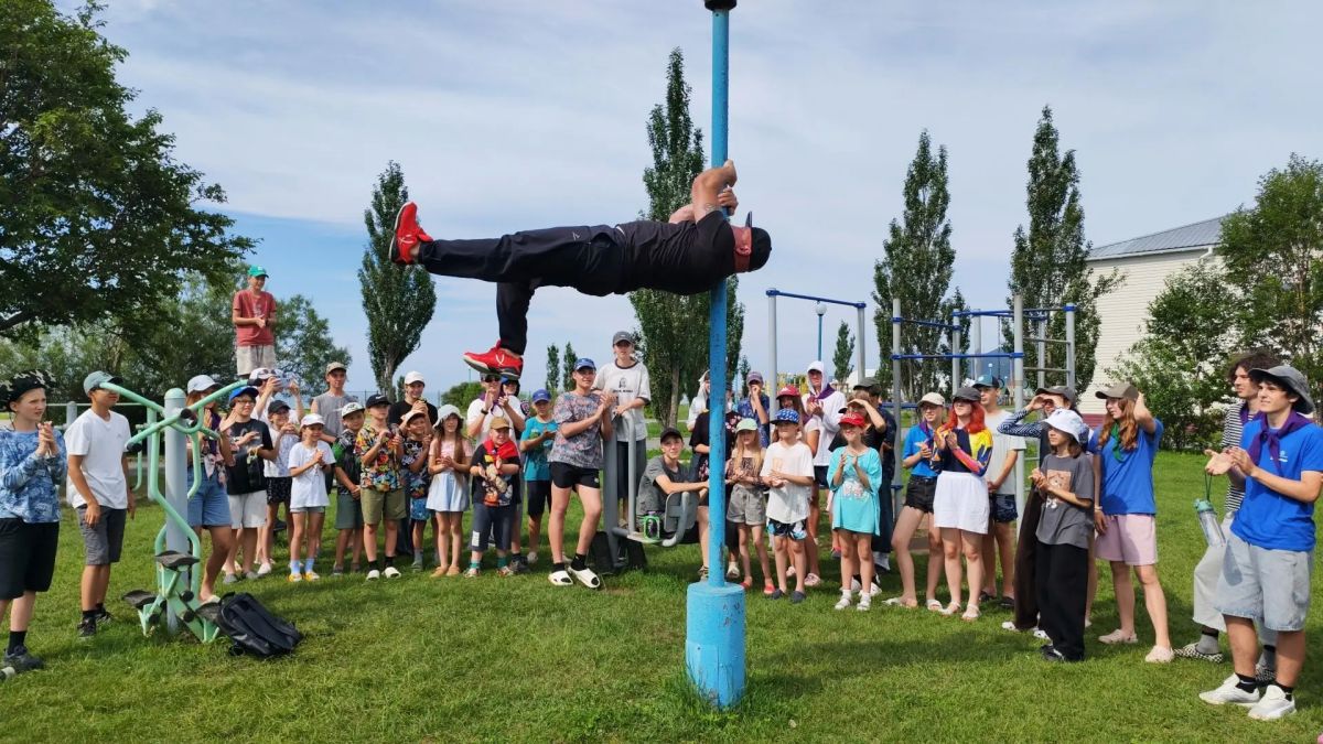 Общественный совет при УМВД Приморья провел патриотическую встречу в детском лагере Общественный совет при УМВД Приморья провел патриотическую встречу в детском лагере