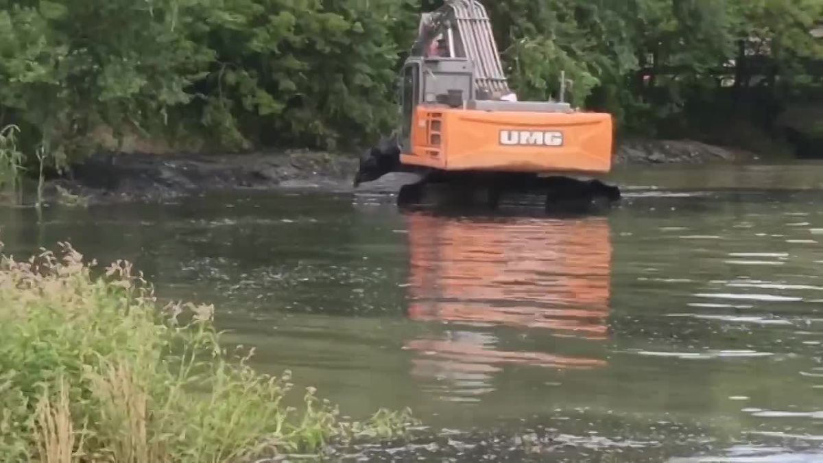 Продолжаем работы на реке Вторая Речка во Владивостокском городском округе
