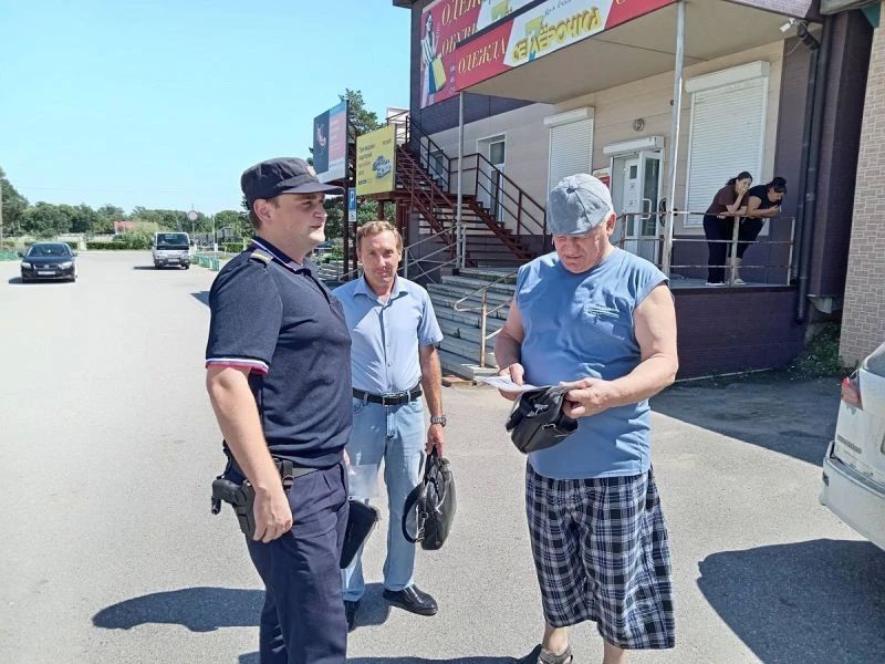В Хорольском округе Приморья полицейские и члены Общественного совета проводят акцию «Осторожно: мошенники!» В Хорольском округе Приморья полицейские и члены Общественного совета проводят акцию «Осторожно: мошенники!»