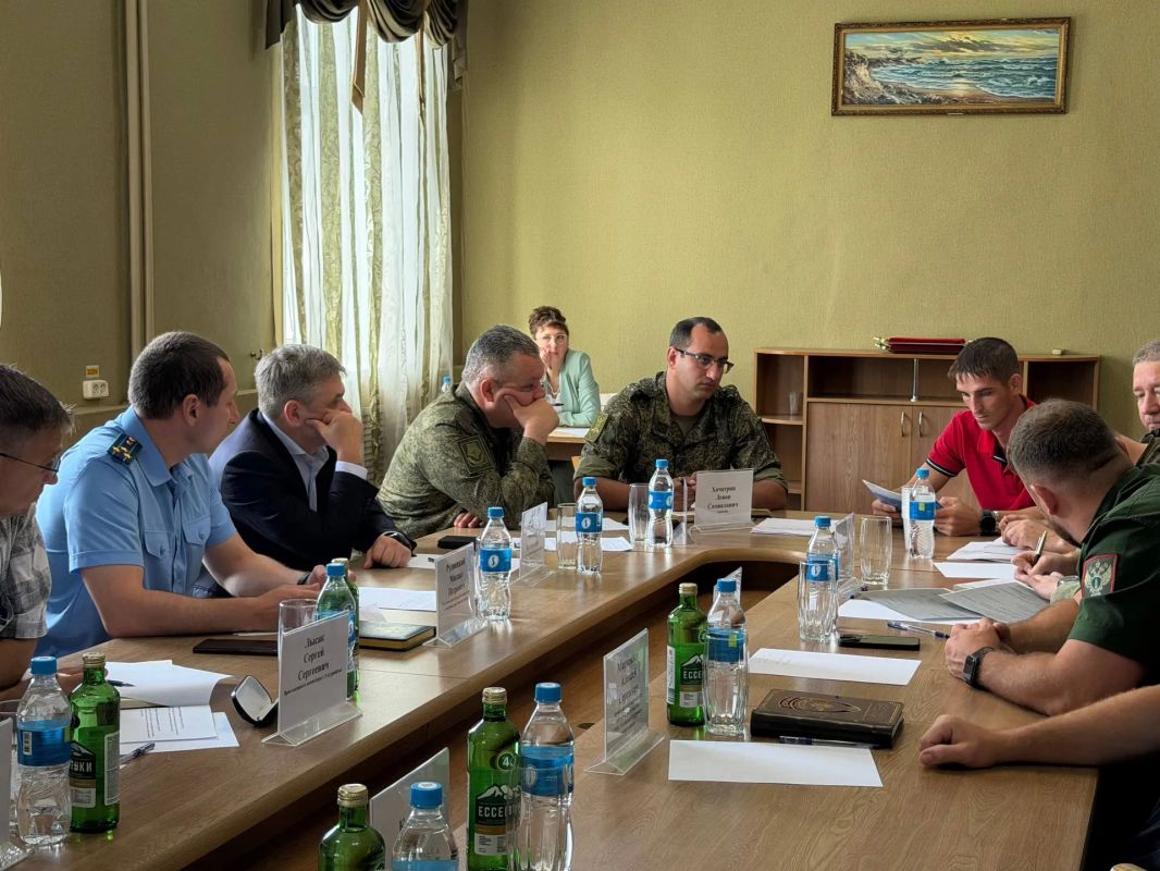 В Приморье продолжается работа по защите прав участников специальной военной операции и членов их семей В Приморье продолжается работа по защите прав участников специальной военной операции и членов их семей
