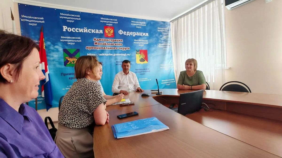 Выезд в Михайловский район – работа в составе МРГ краевой комиссии по делам несовершеннолетних и защите их прав