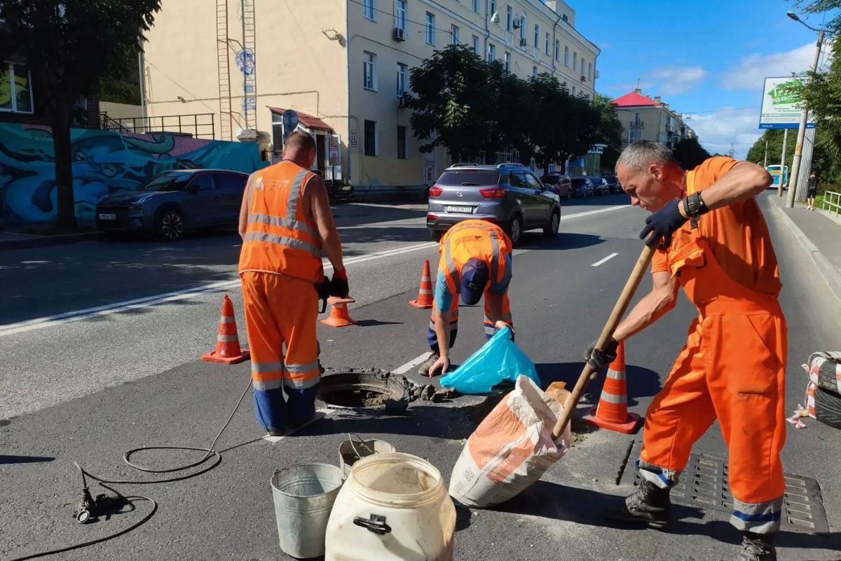 Инженерные службы «СГТ продолжают следить за состоянием ливневой инфраструктуры Инженерные службы «СГТ продолжают следить за состоянием ливневой инфраструктуры