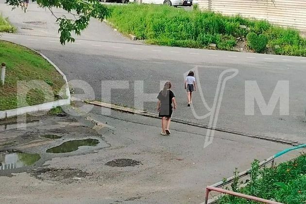 Марина Ахмедова: Помните, рассказывала вам, как школьницы в Приморье разбили голову камнем пожилой женщине во дворе дома Марина Ахмедова: Помните, рассказывала вам, как школьницы в Приморье разбили голову камнем пожилой женщине во дворе дома