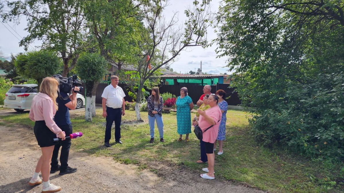 Сегодня принимали в Хороле съёмочную группу Общественного телевидения Приморья Сегодня принимали в Хороле съёмочную группу Общественного телевидения Приморья