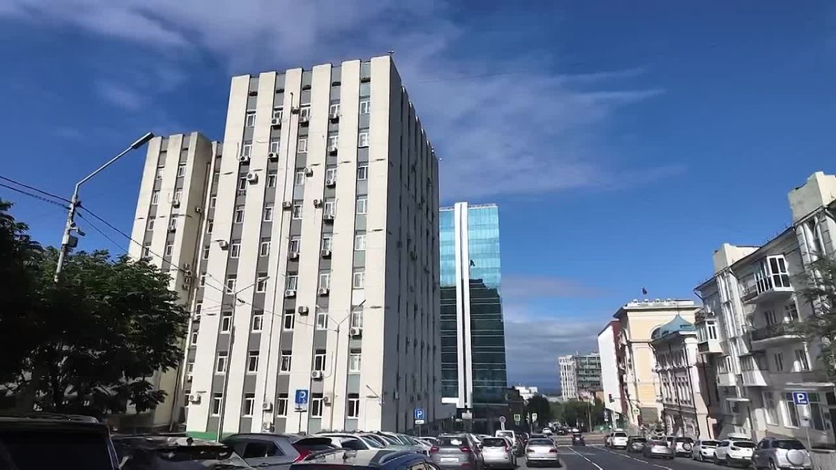 Константин Шестаков: На первом этаже в здании городской администрации на Океанском проспекте, 20 откроют офис филиала фонда «Защитники Отечества»