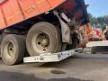 Во Владивостоке теперь эвакуируют и грузовики: служба получила первый грузовой эвакуатор