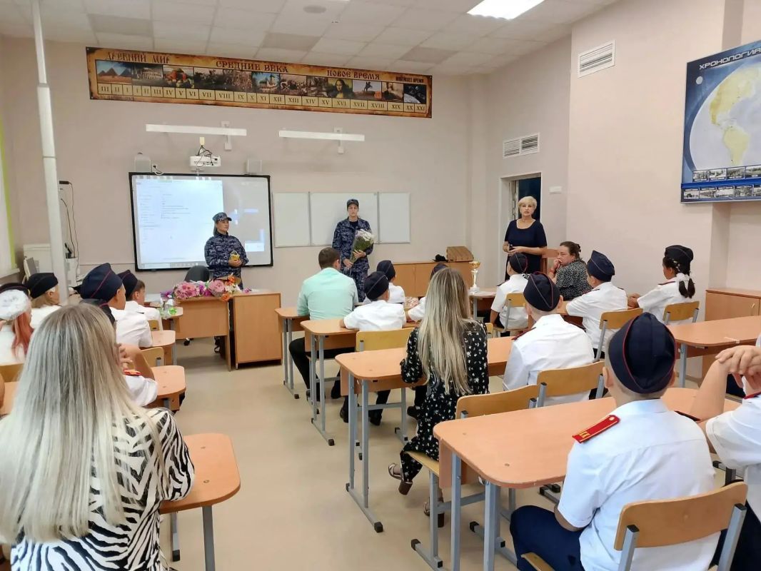 В первый раз — в кадетский класс! В первый раз — в кадетский класс!