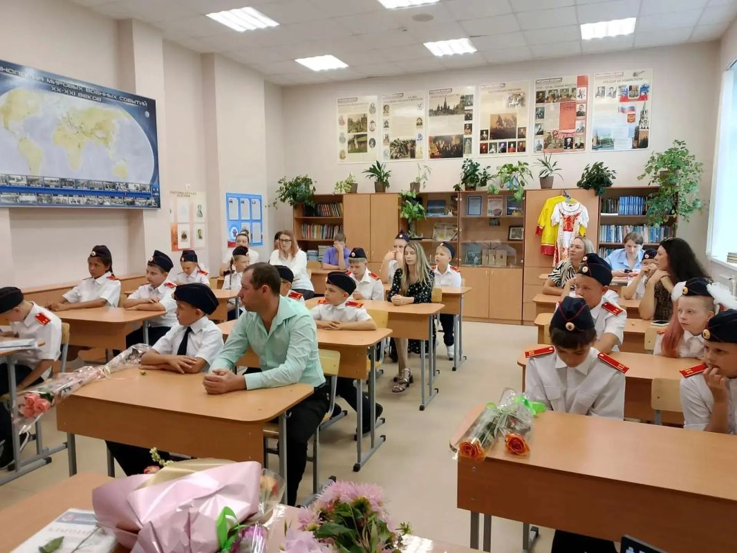 В первый раз — в кадетский класс! В первый раз — в кадетский класс!