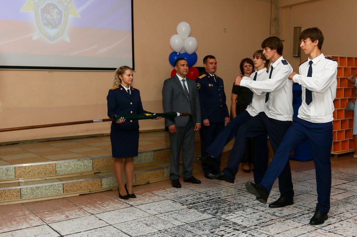 Фоторепортаж с торжественных линеек кадетских классов Следственного комитета России от Татьяны Невежиной Фоторепортаж с торжественных линеек кадетских классов Следственного комитета России от Татьяны Невежиной