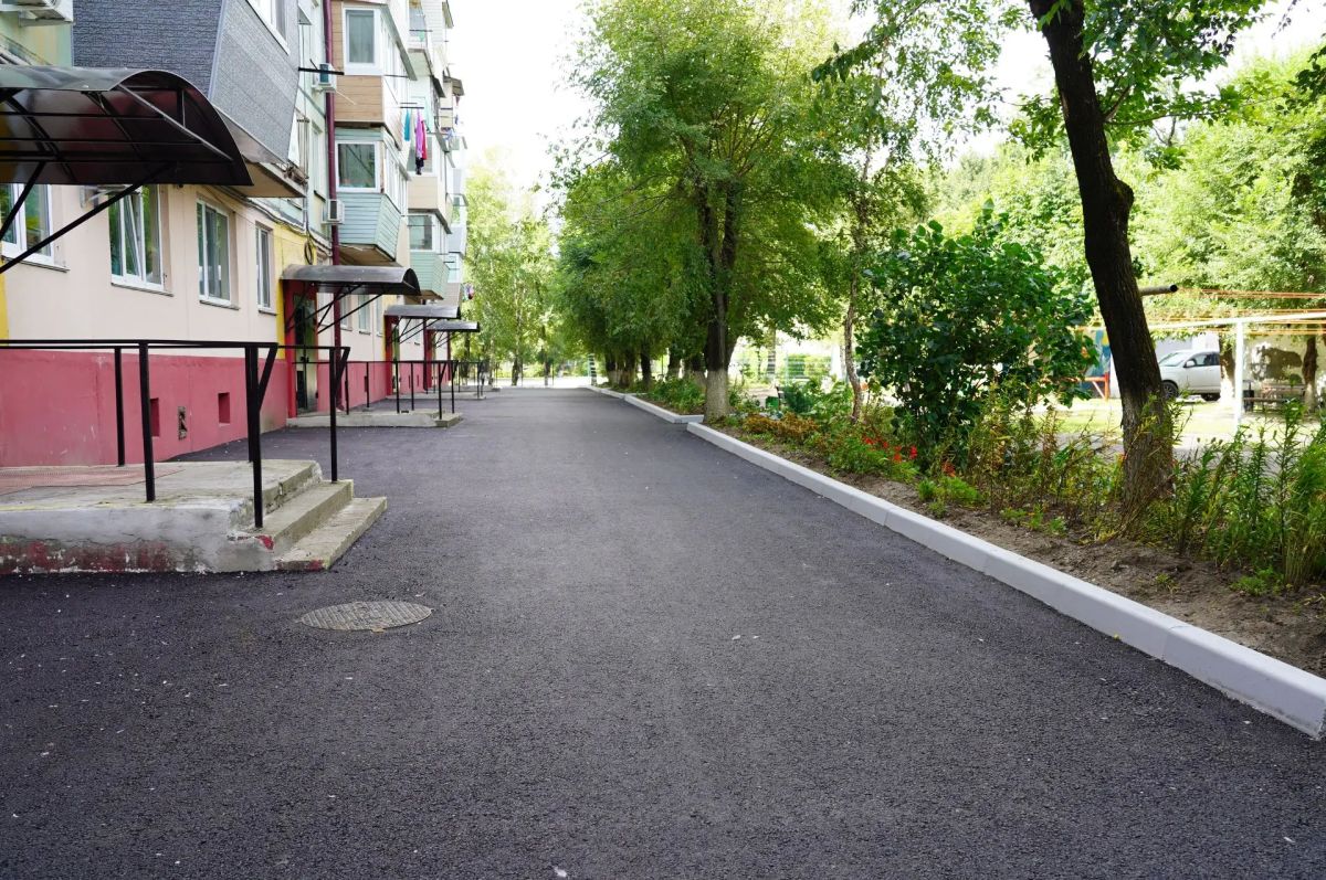В Уссурийске приняли отремонтированные подъезды и дворы В Уссурийске приняли отремонтированные подъезды и дворы