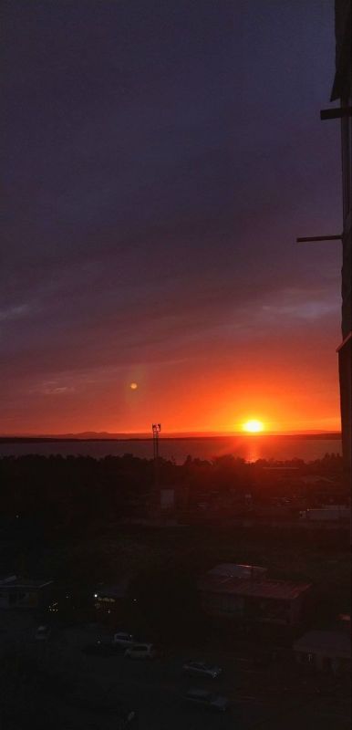 Читатели Новостей VL собрали целый фоторепортаж с закатом Хочется поделиться им, но фото так много, что в один пост не вместится Читатели Новостей VL собрали целый фоторепортаж с закатом Хочется поделиться им, но фото так много, что в один пост не вместится