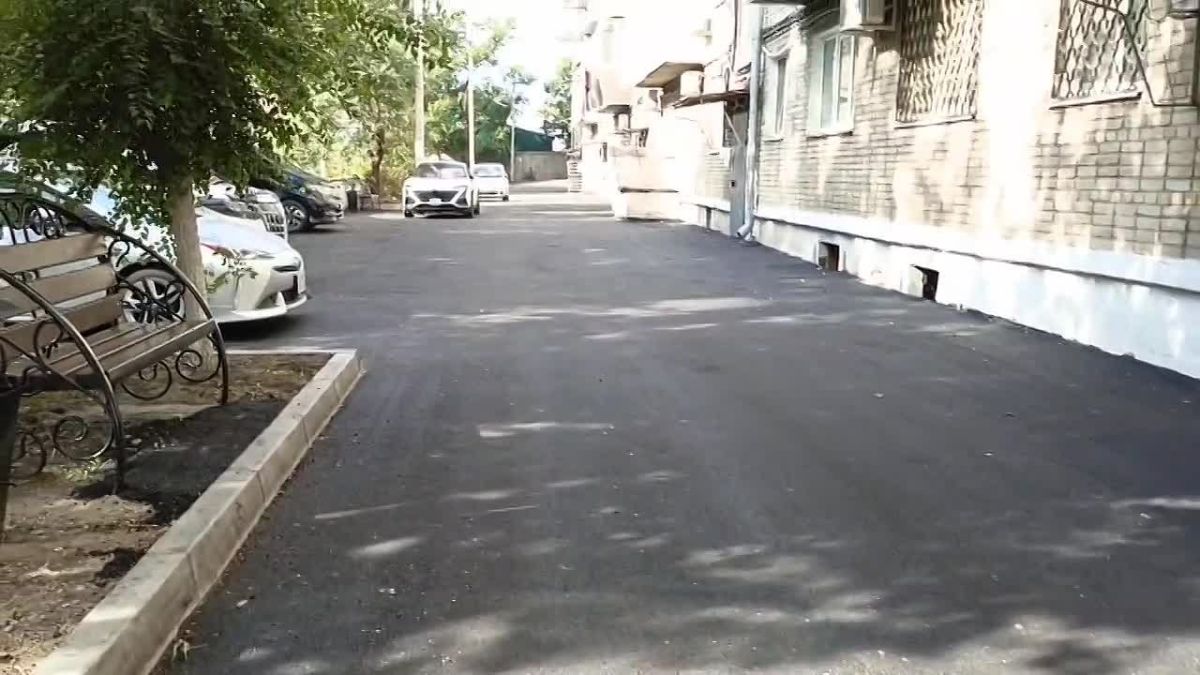 Евгений Корж: Проехал по дворам, где в этом году идёт благоустройство